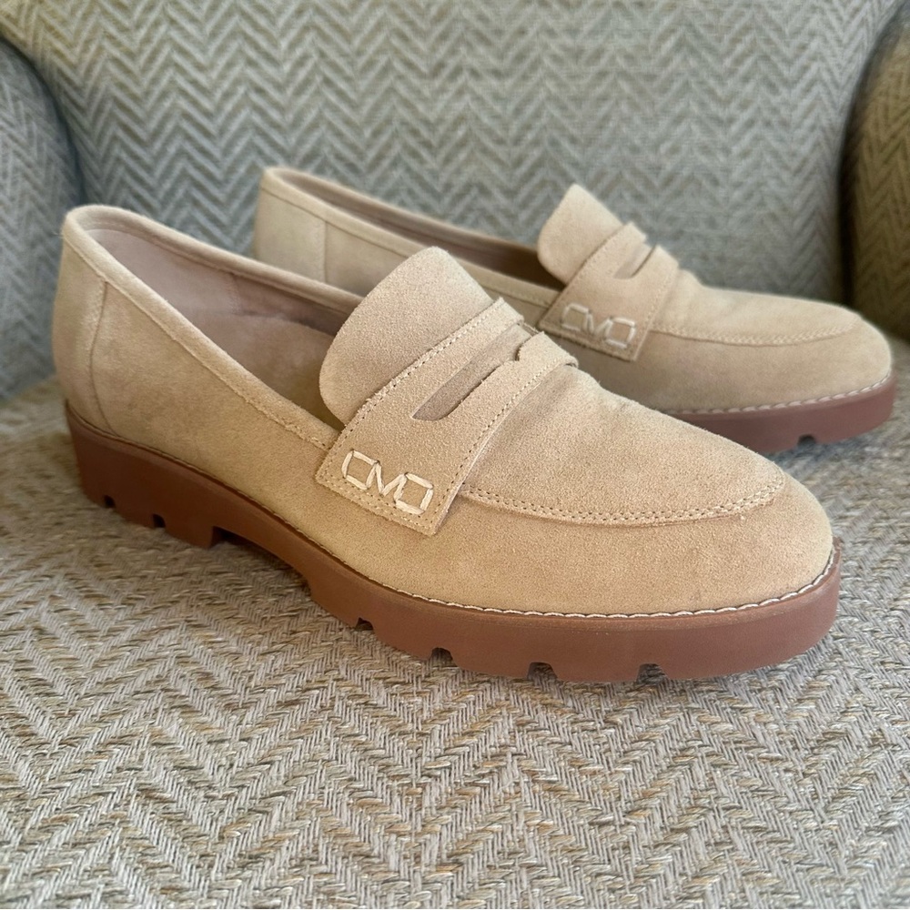 Vionic Cheryl II Lug Penny Loafer in Sand Suede